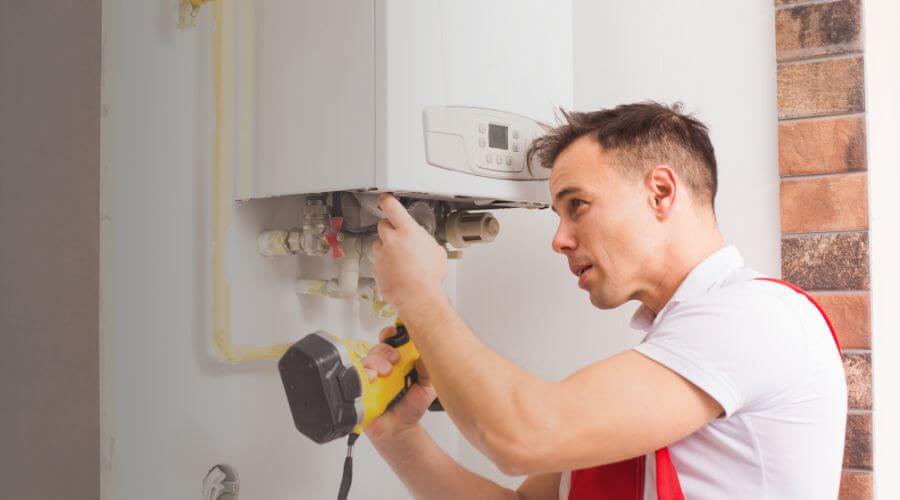 Expert burst pipe repair services in Saint Anne, IL